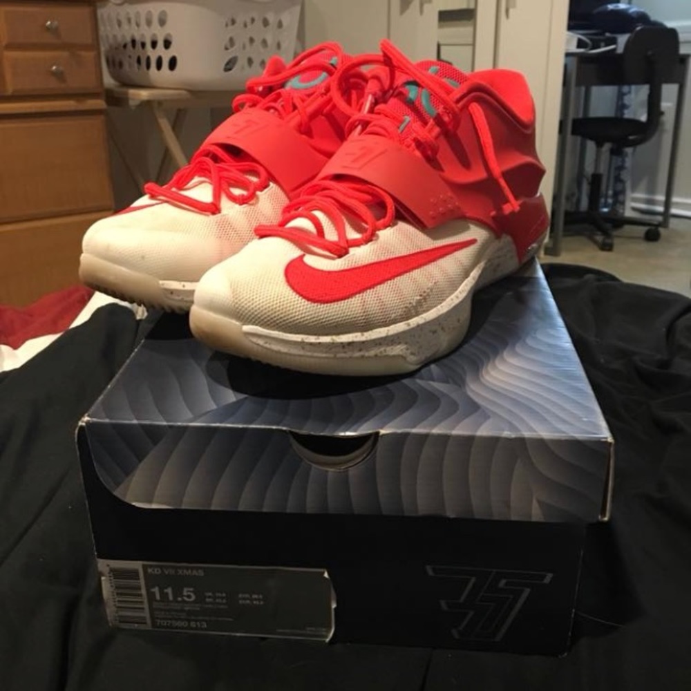 Nike-KD 7s Eggnogs Christmas edition-Mens size11.5